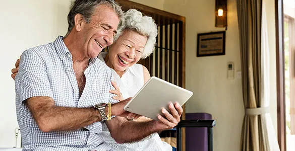 senior-travel-guide-how-to-travel-comfortably-and-save-on-flights-mid-content-3